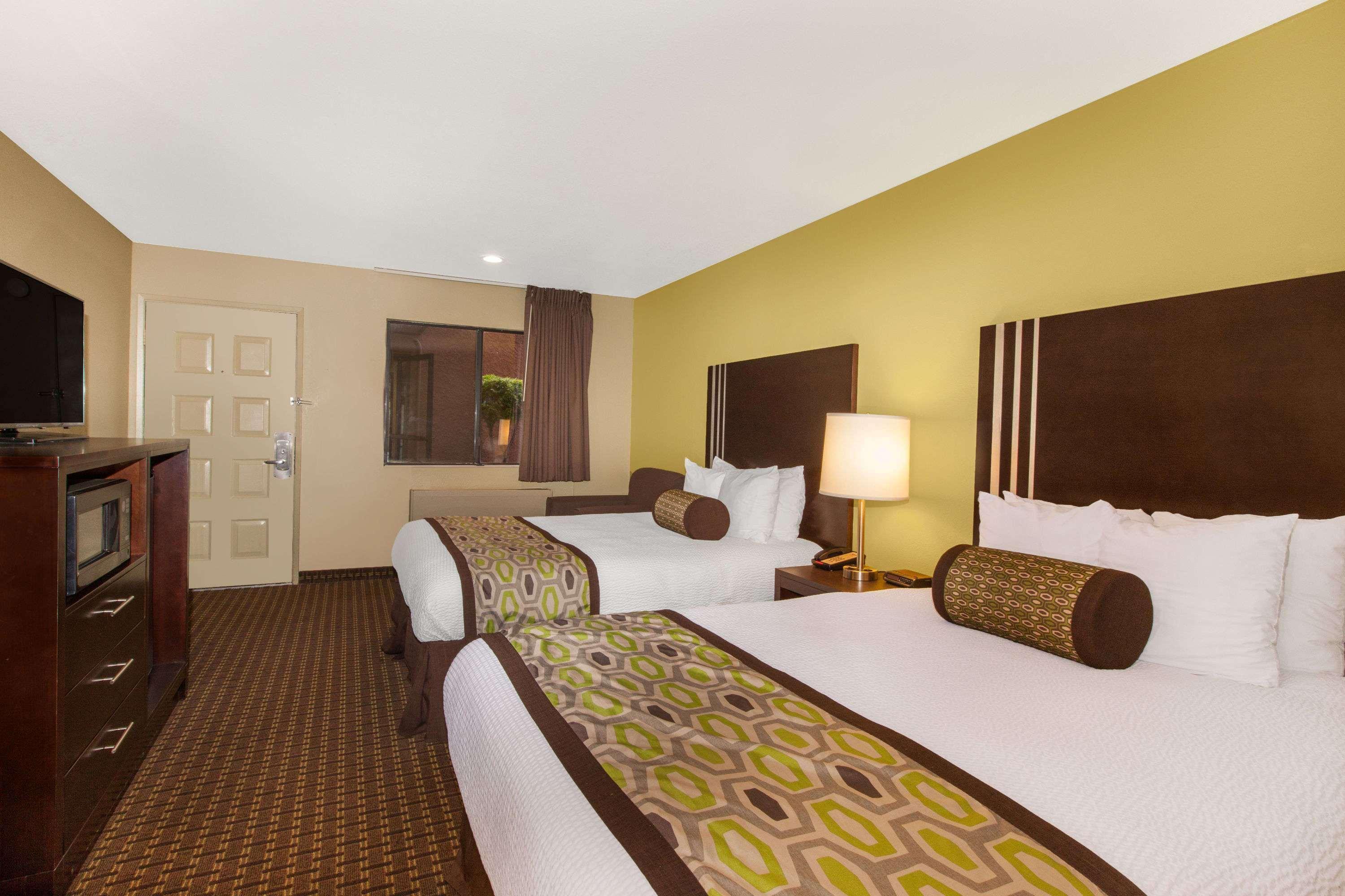 מילפיטאס Days Inn By Wyndham San Jose Airport מראה חיצוני תמונה