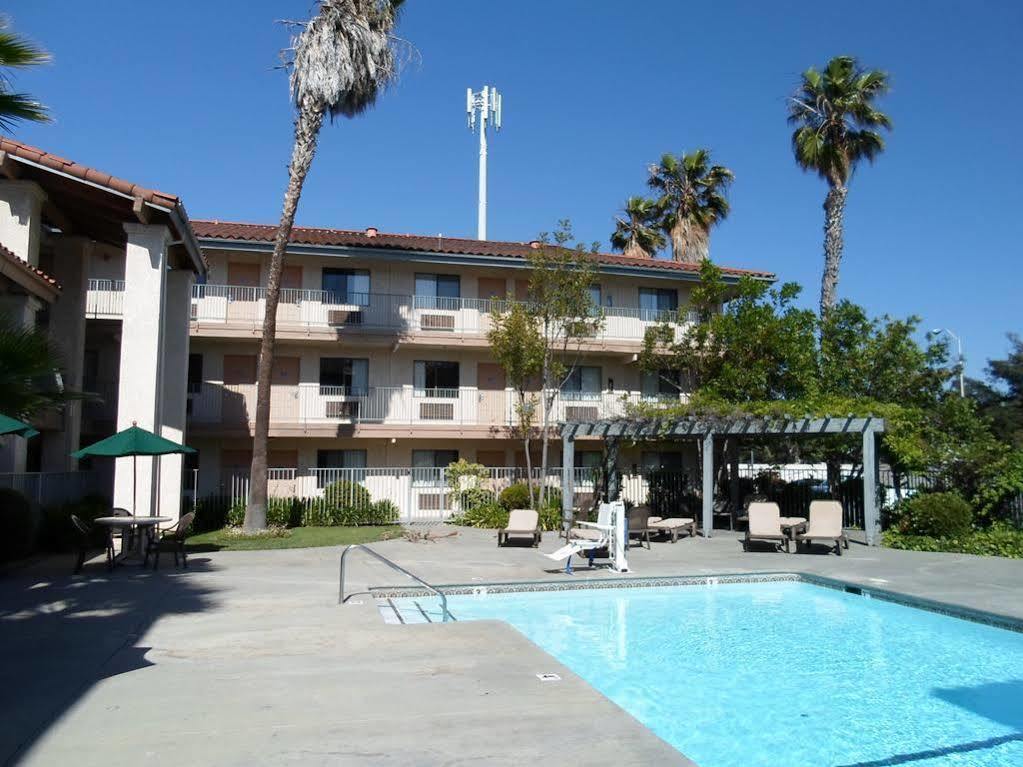 מילפיטאס Days Inn By Wyndham San Jose Airport מראה חיצוני תמונה