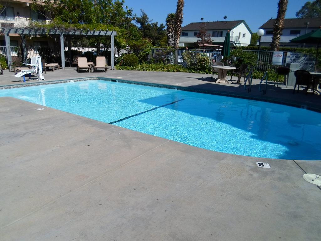 מילפיטאס Days Inn By Wyndham San Jose Airport מראה חיצוני תמונה